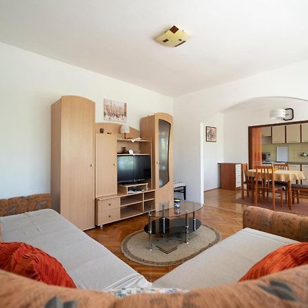 Apartman Ema Gornji Karin Esterno foto