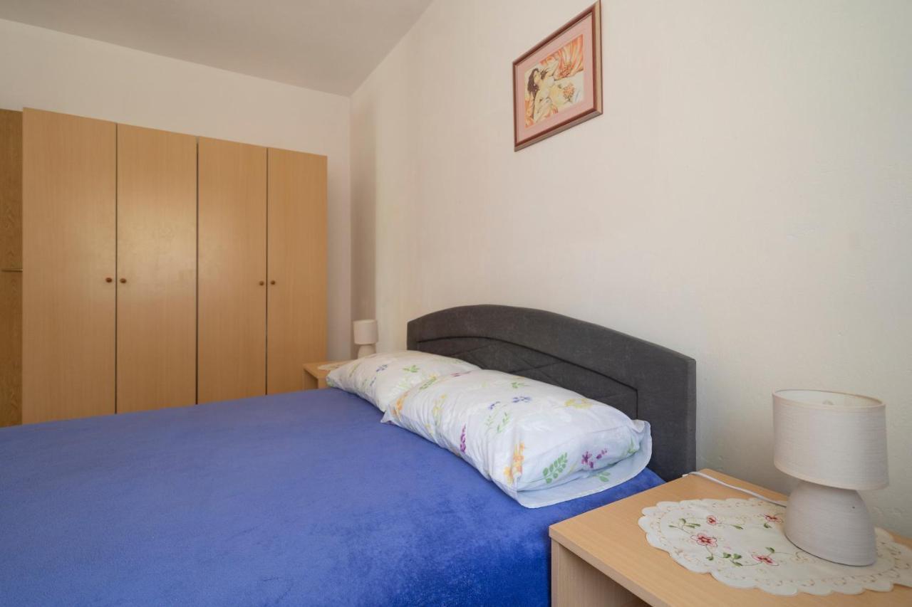 Apartman Ema Gornji Karin Esterno foto