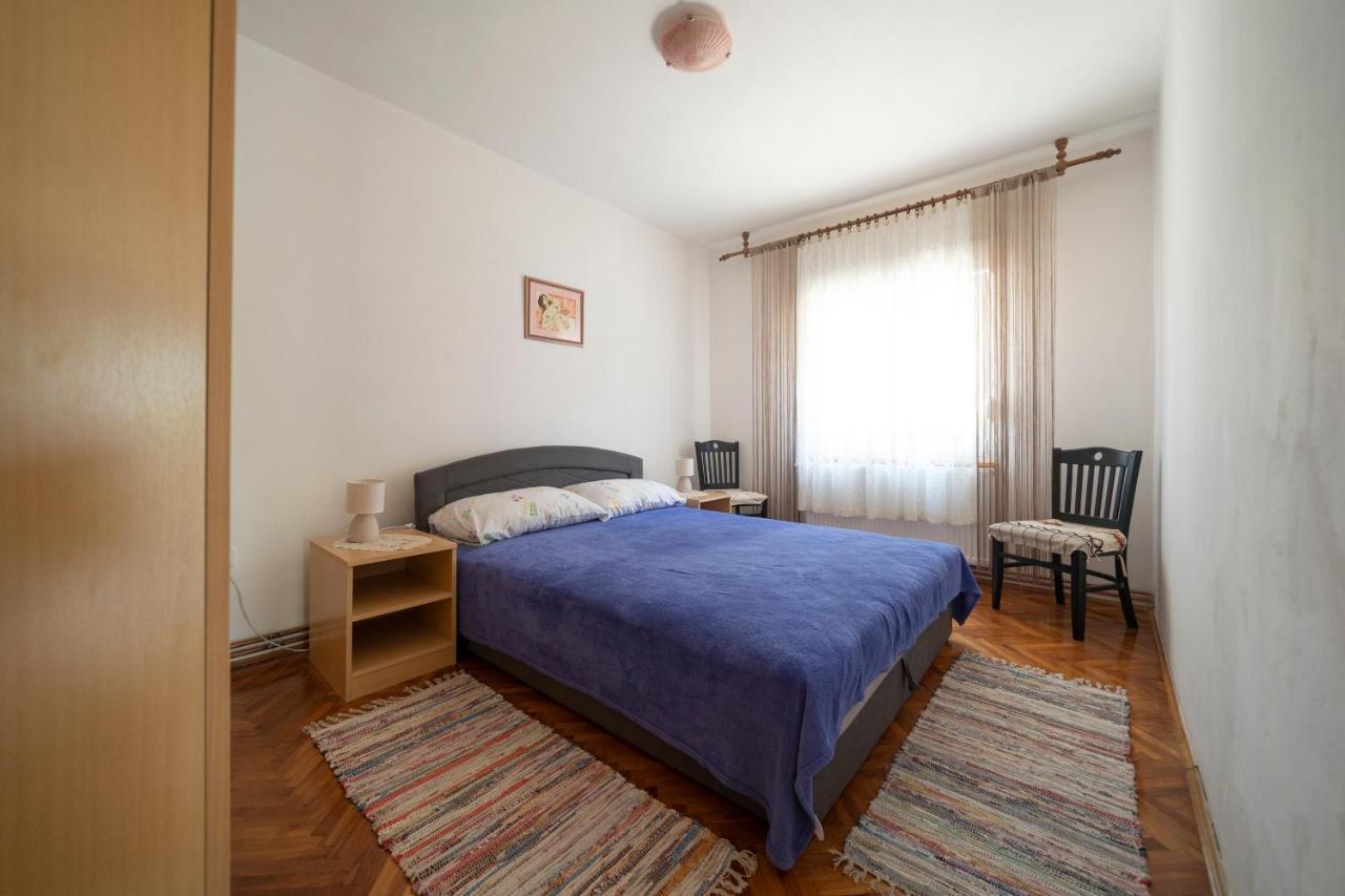 Apartman Ema Gornji Karin Esterno foto